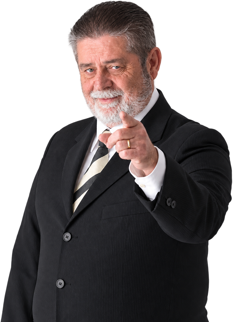 Alcir Marcos em traje formal